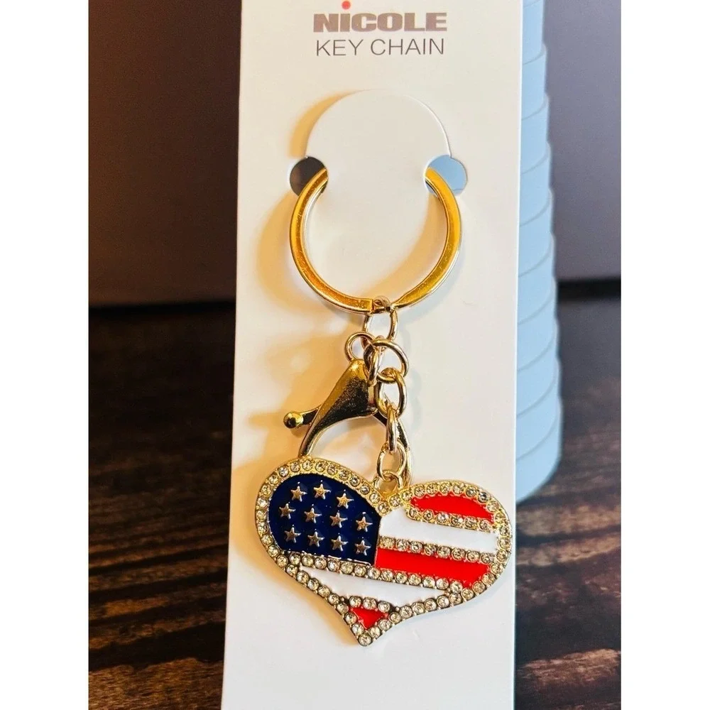 American Flag Heart Keychain Gold Tone Rhinestone Patriotic Charm NWT